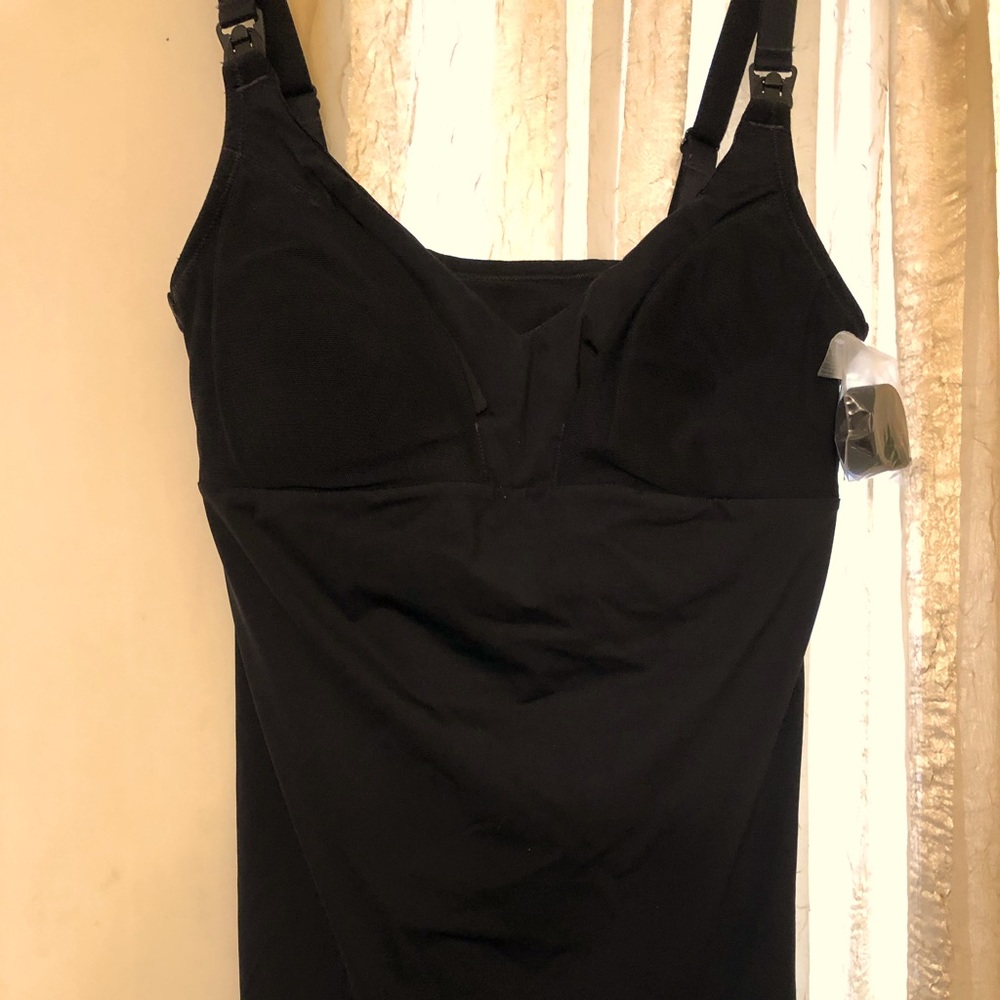 NWOT Simple Wishes black nursing/pumping camisole size small